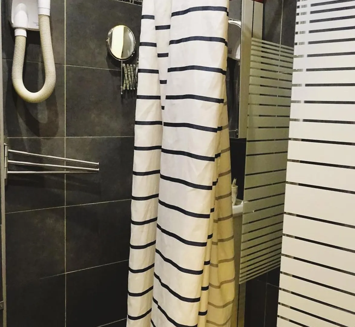 Hotel Hipotel Voltaire Bastille Parijs