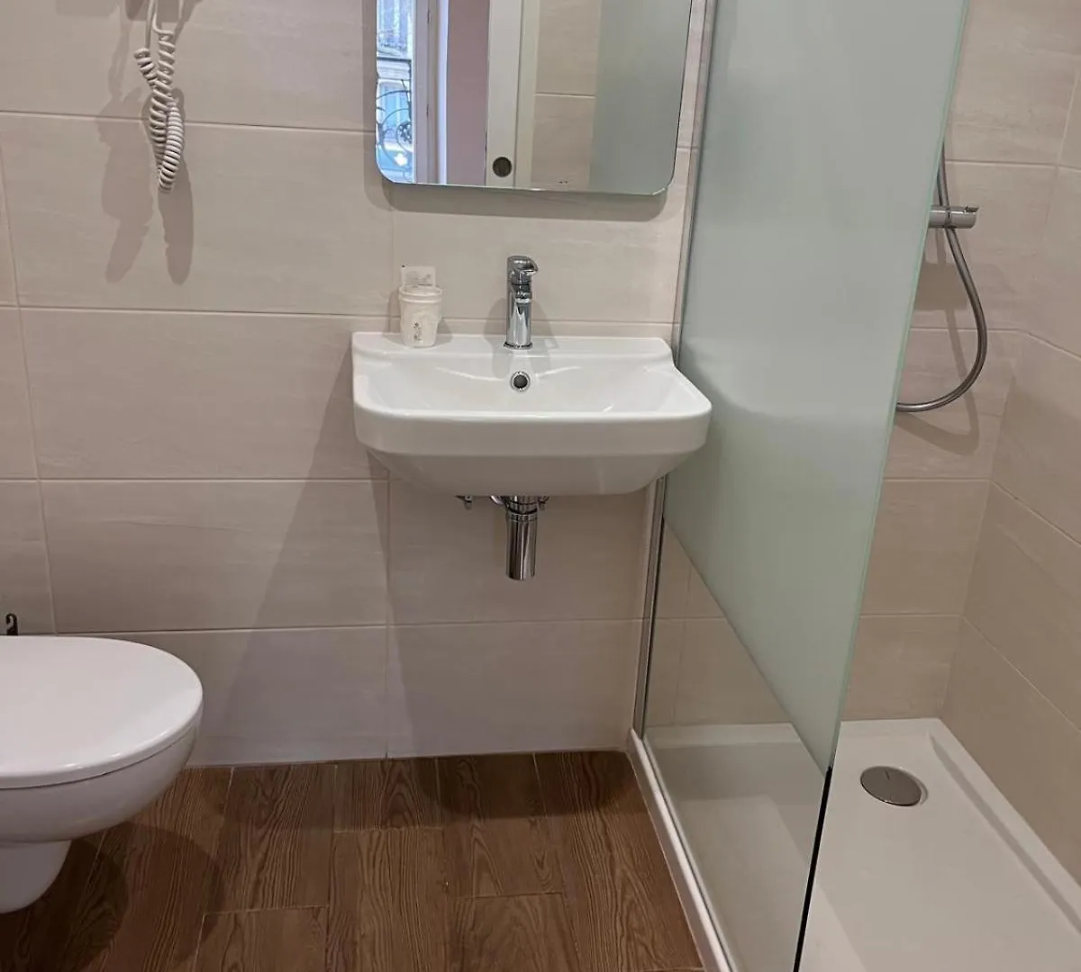 Hotel Hipotel Voltaire Bastille