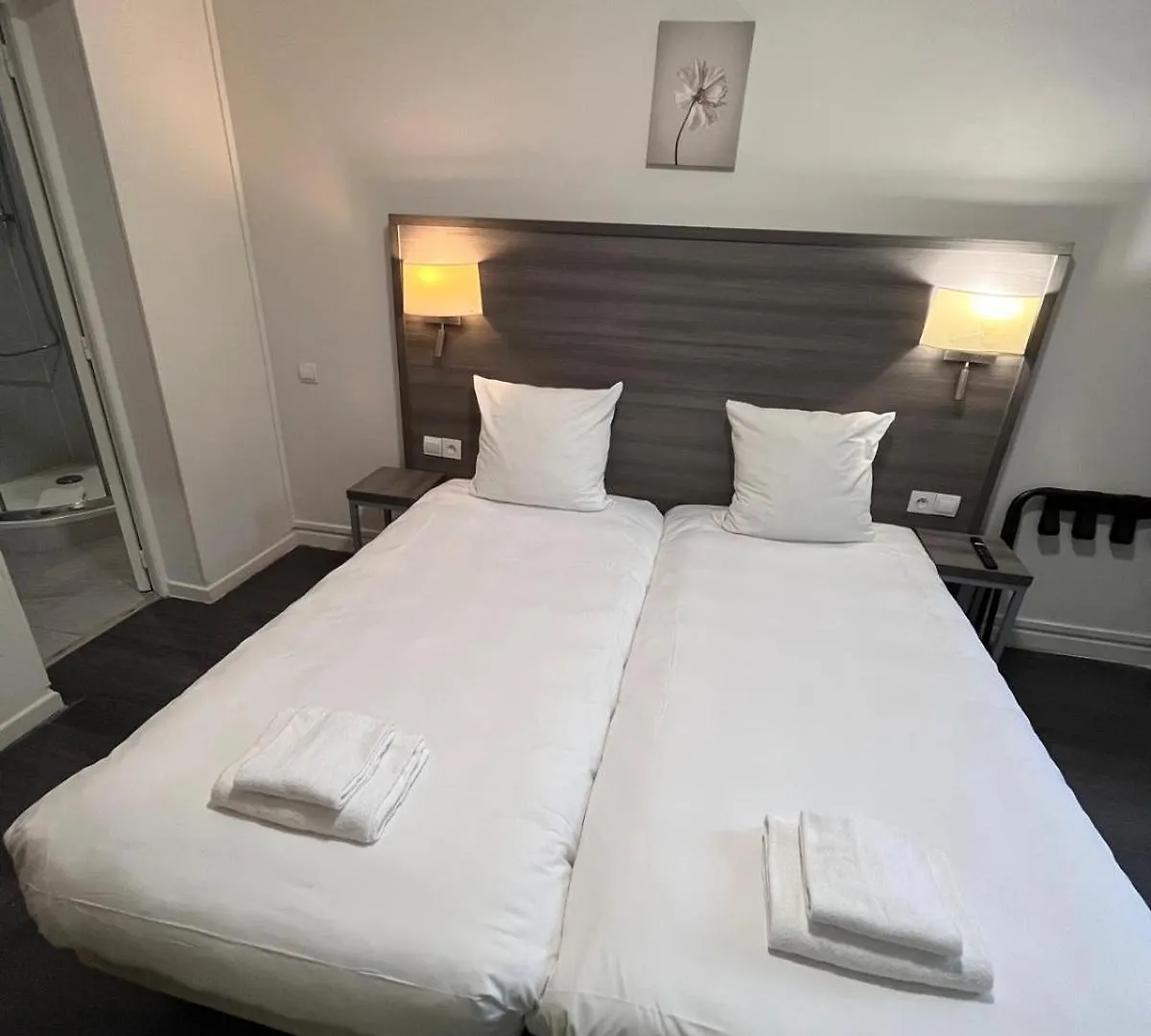 Hipotel Voltaire Bastille 3*
