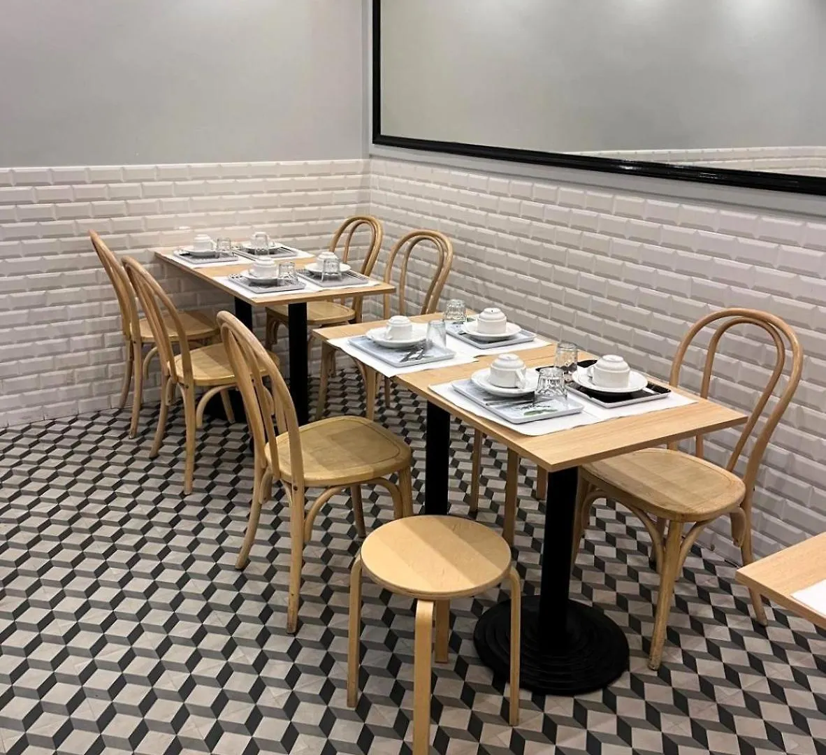 Hotel Hipotel Voltaire Bastille Parijs